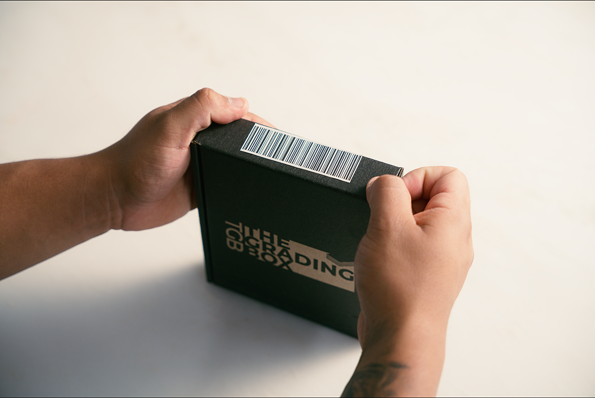 The Grading Box (1-10 Cards)
